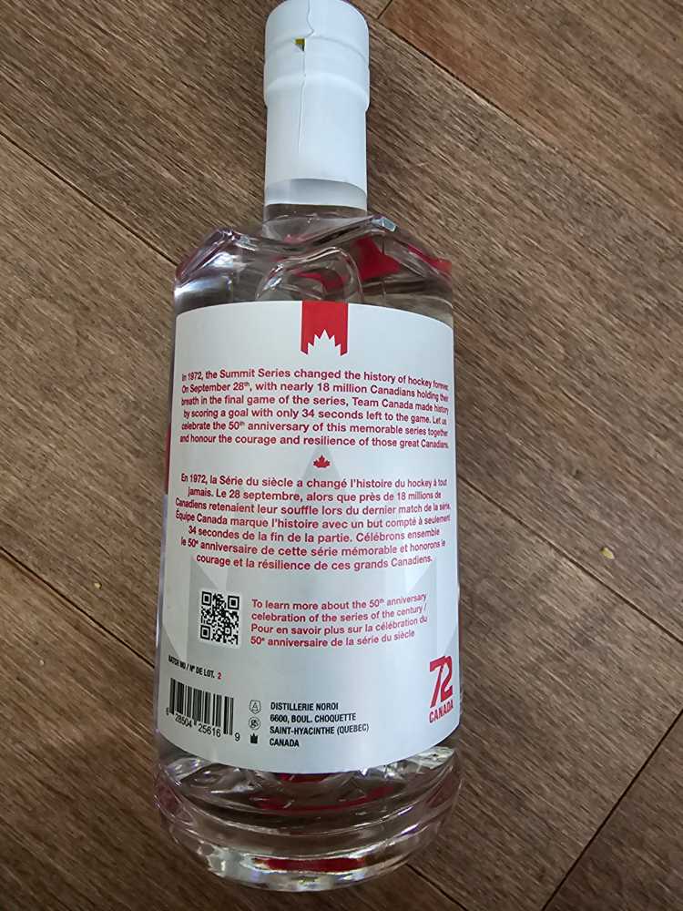 Team Canada Summit ’72 Dry Gin - Distillerie Noroi (750 mL) alcohol collectible [Barcode 628504256169] - Main Image 2