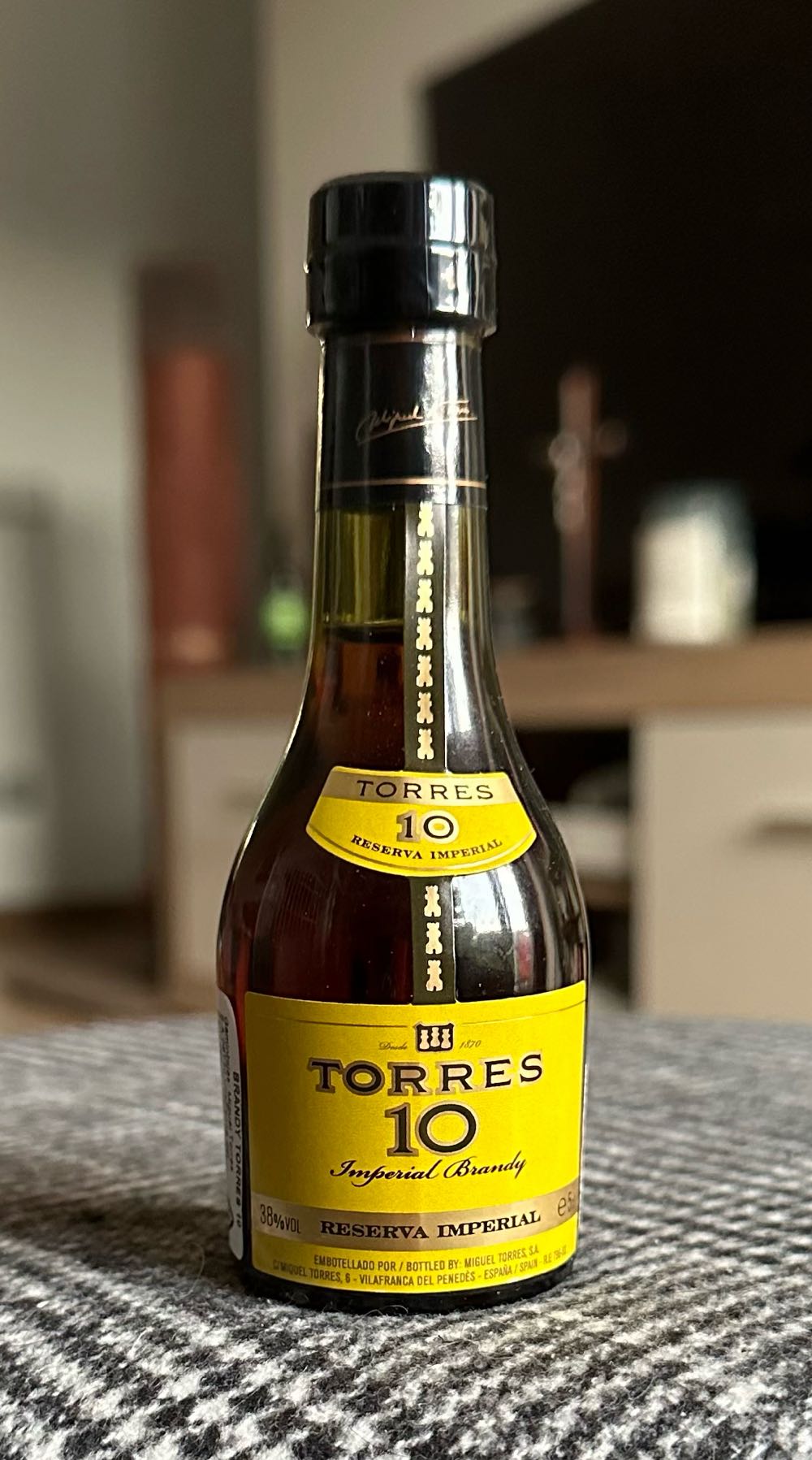 Taaka Peach & Coconut & Cake & Red Berry