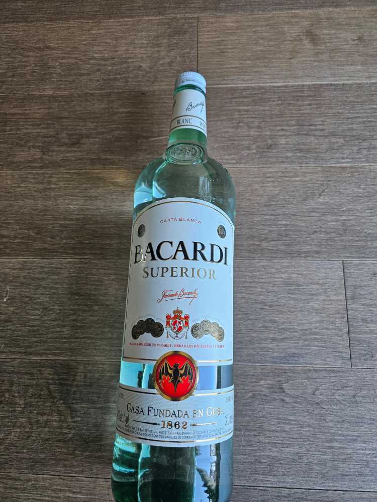 Bacardi Rum White Texas Mickey - Bacardi & CO LTD (3 L) alcohol collectible [Barcode 5010677018609] - Main Image 2