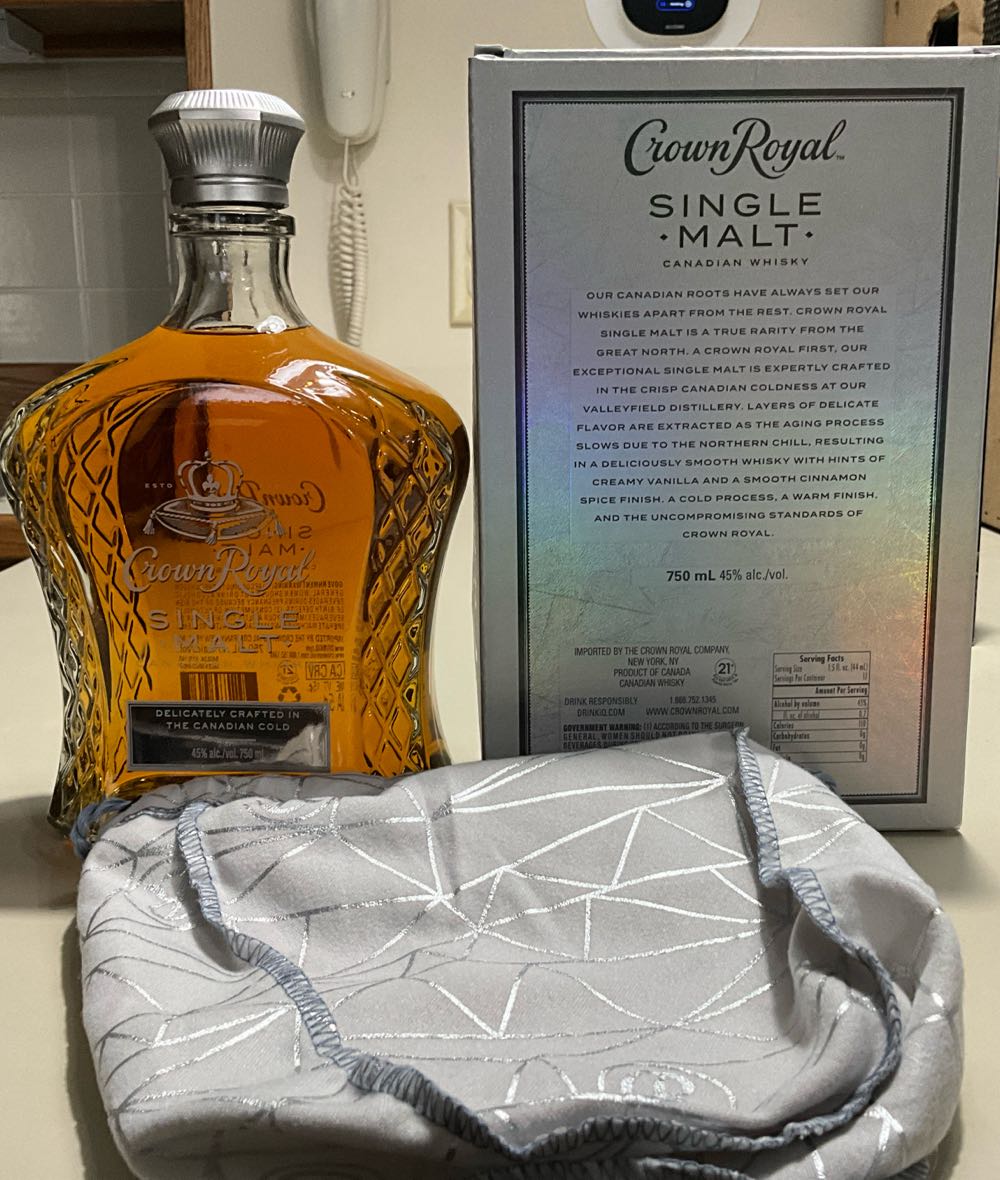 Crown Royal: Single Malt Canadian Whisky  (750 mL) alcohol collectible [Barcode 082000007036] - Main Image 4