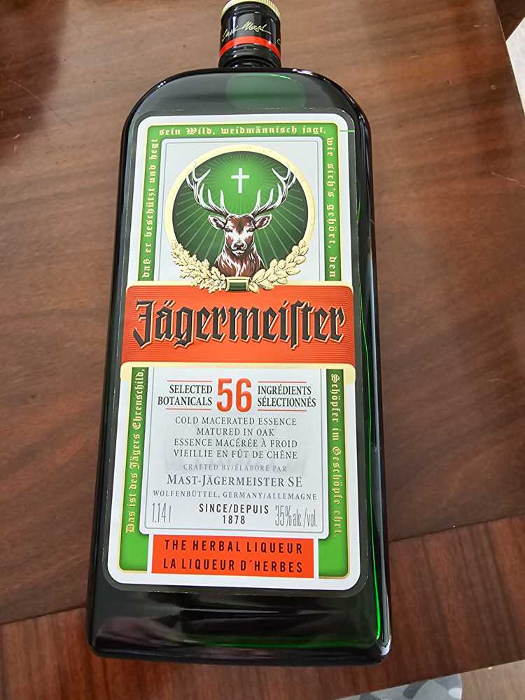 Jagermeister - Mas-Jagermeiter (1.14 L) alcohol collectible [Barcode 4067700012265] - Main Image 2