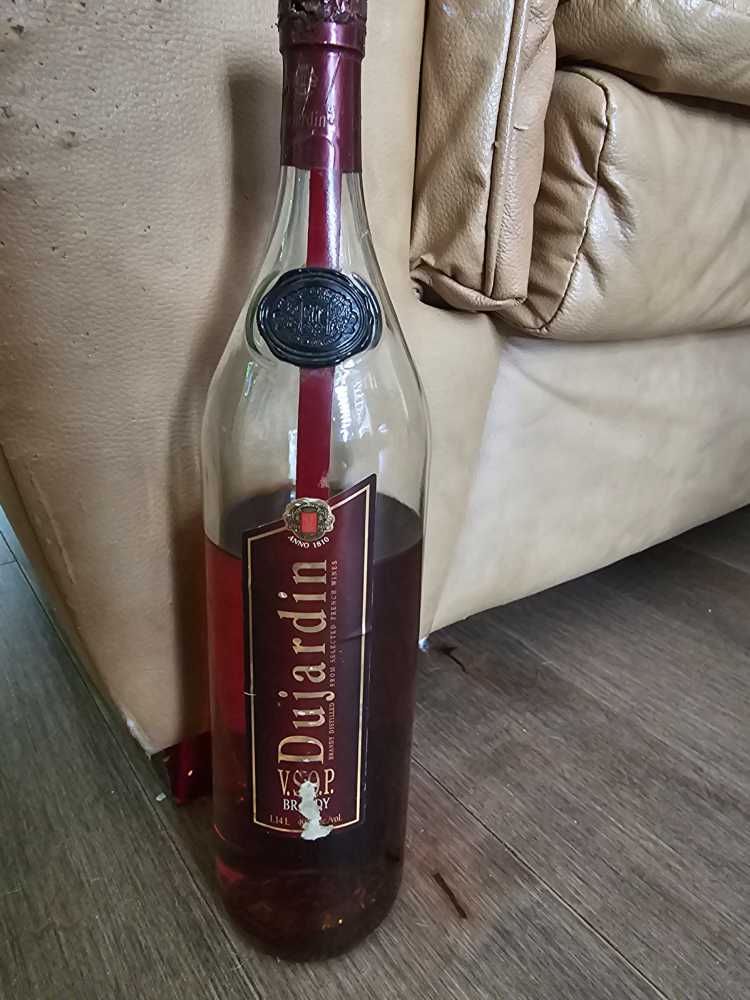 Compania Cervecera de Puerto Rico Medalla Light