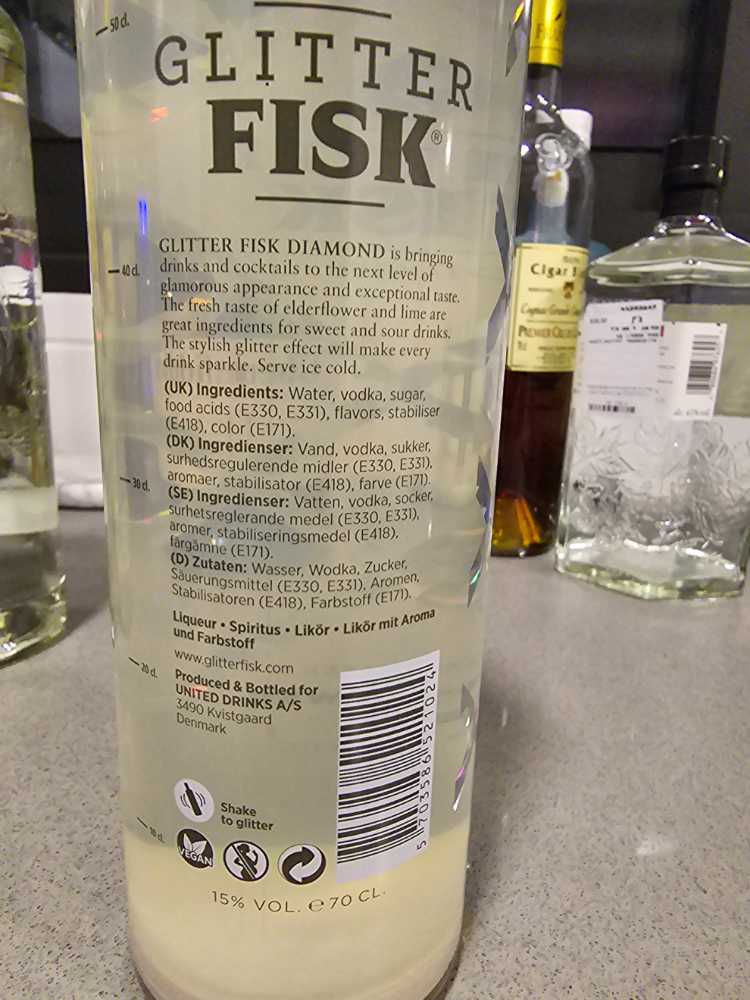 Glitter Fisk Diamond Elderflower & Lime - Glitter Fisk (700 mL) alcohol collectible [Barcode 5703586521024] - Main Image 2