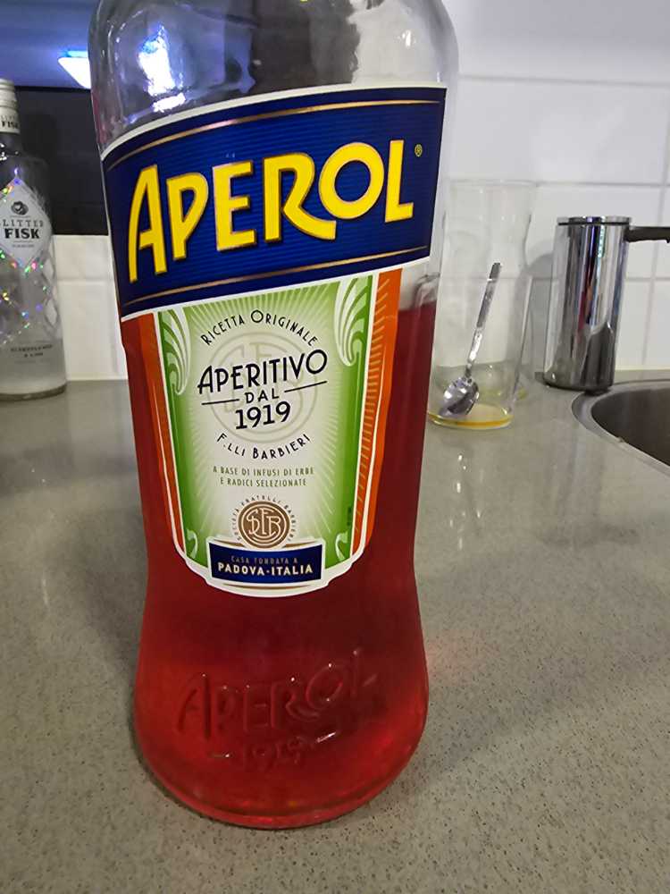 Aperol Aperitif - Aperol (1 L) alcohol collectible [Barcode 8002230130702] - Main Image 2