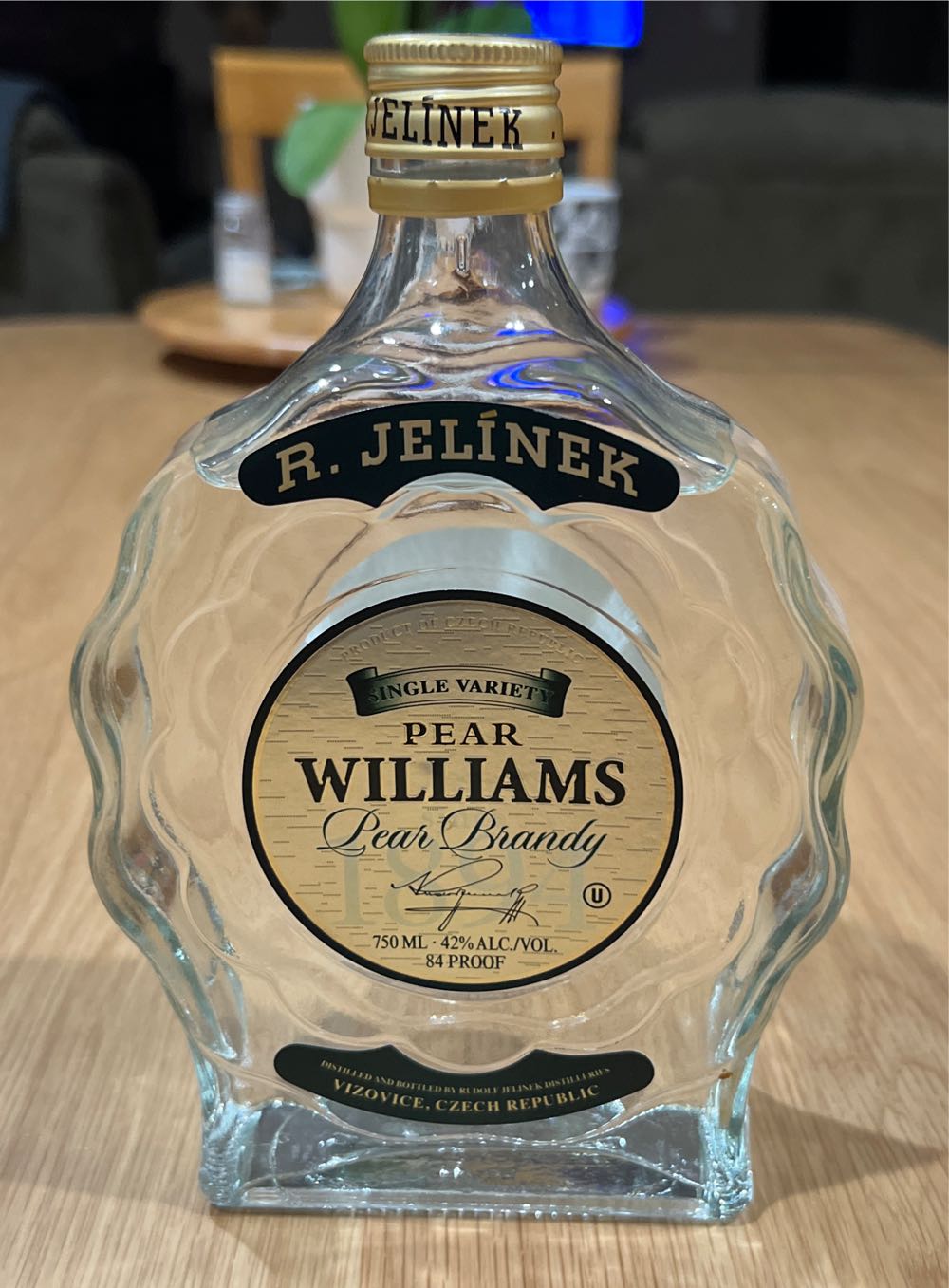 Marilyn Monroe & 2005 Collectible ”empty” Merlot Bottles W Free Mm Gift