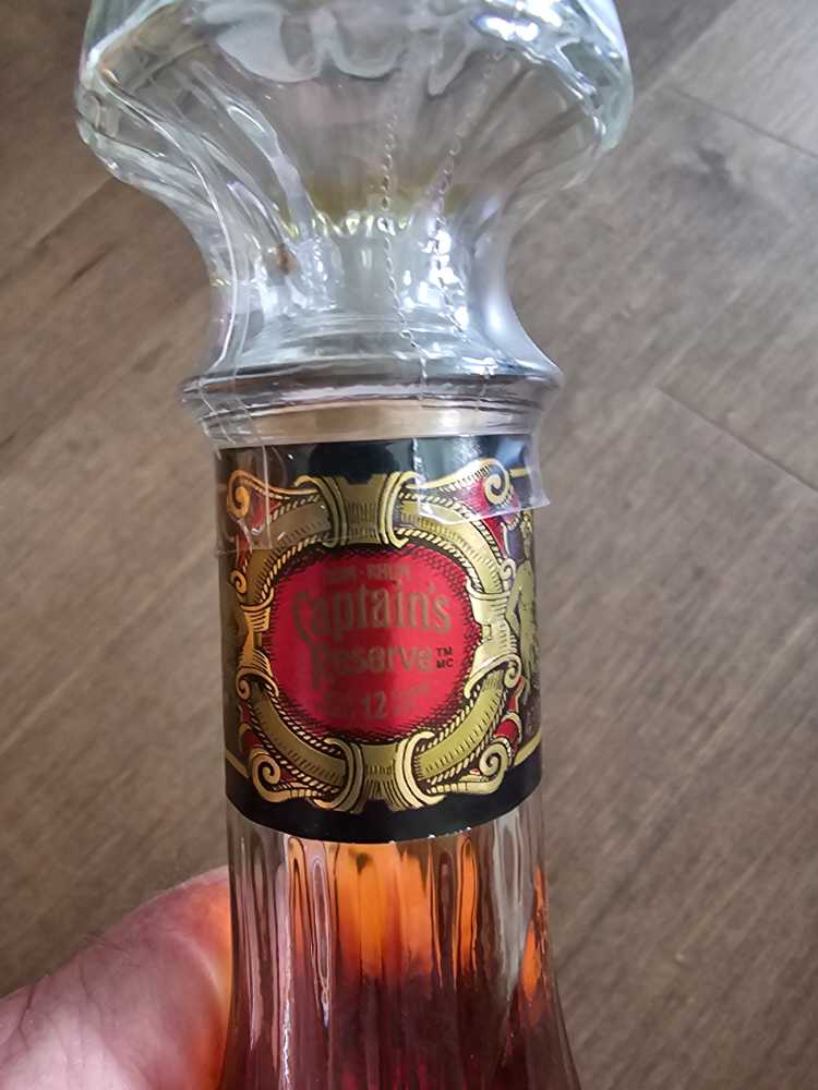 Captain Morgan Reserve 12. Test Old - Captain Morgan (750 mL) alcohol collectible - Main Image 2