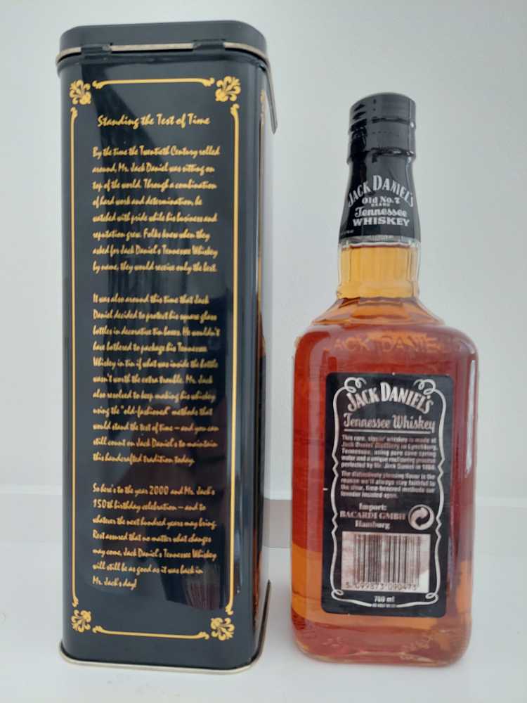 Jahresdose 2000  (700 mL) alcohol collectible - Main Image 3
