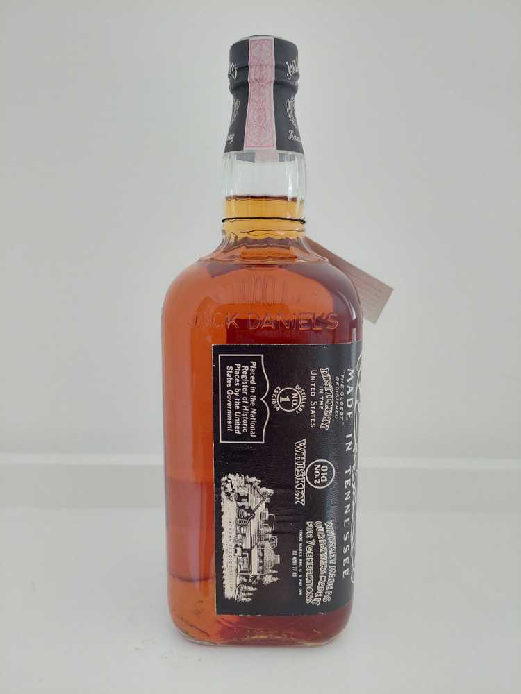 Black Label  (1000 mL) alcohol collectible - Main Image 4