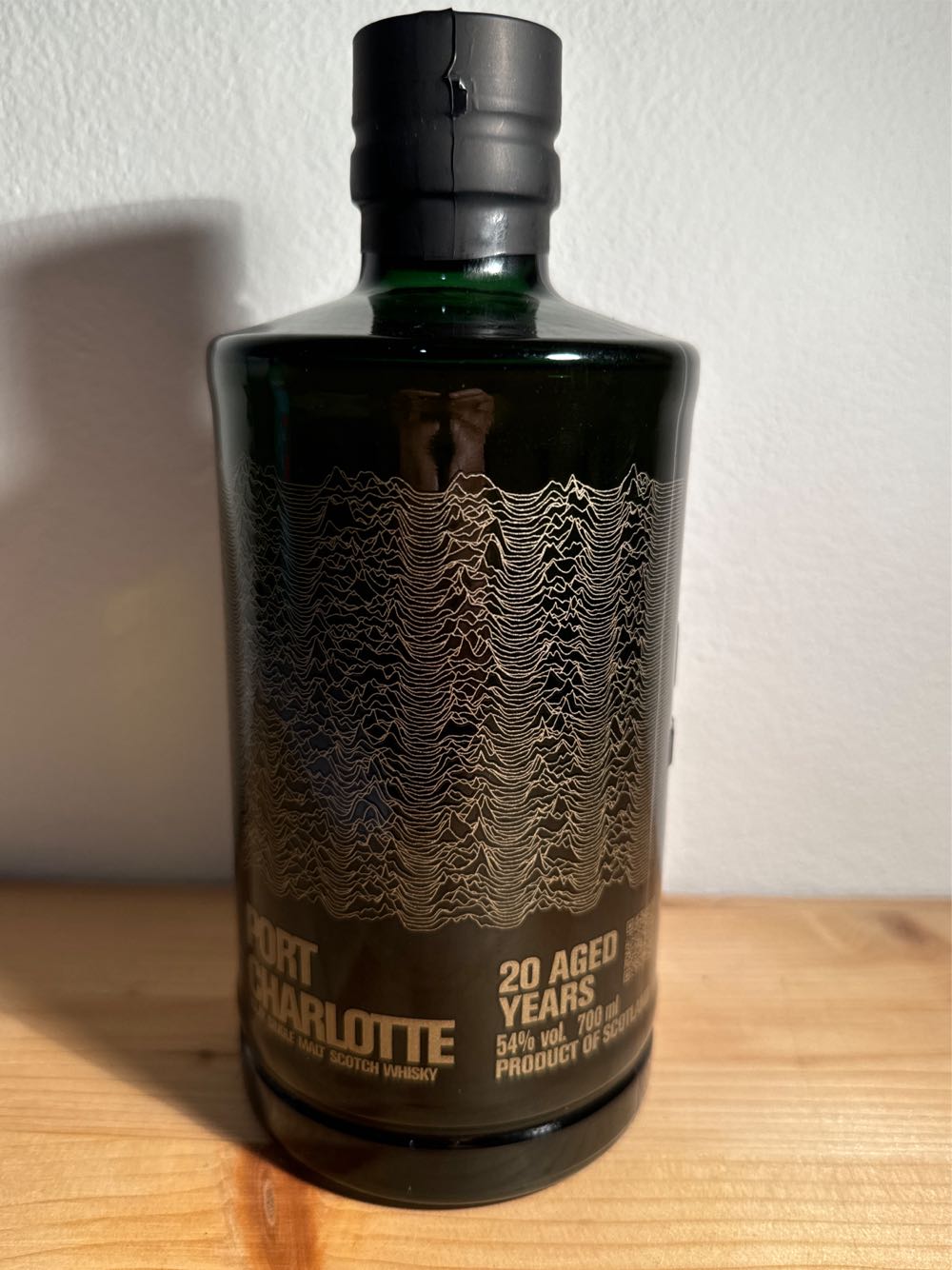 Port Charlotte Rock‘ndaal 03.2, 20y - Bruichladdich Distillery, Islay Scotland (700 mL) alcohol collectible - Main Image 2