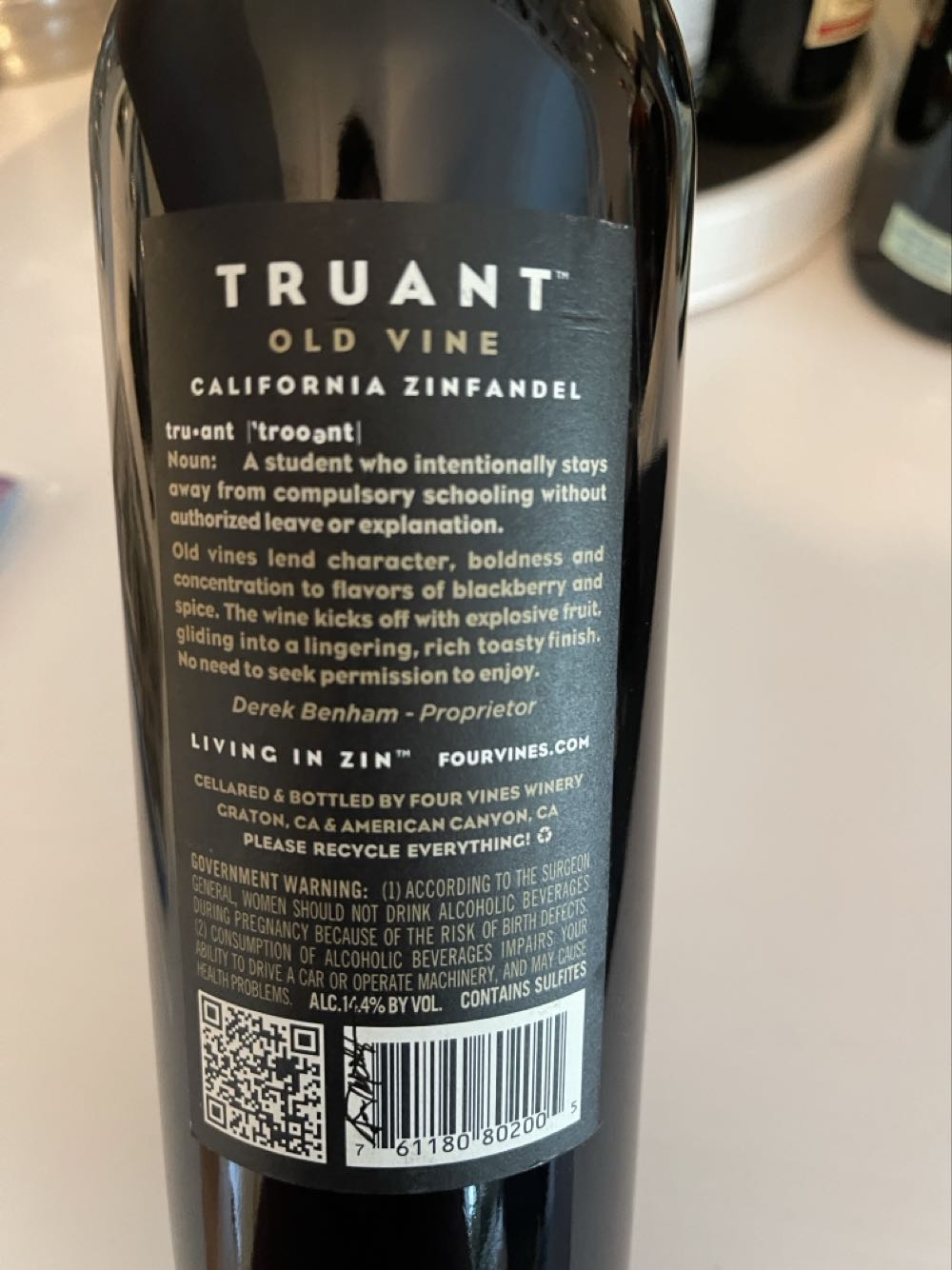 Wine, Old Vine Zinfandel - Four Vines (750 mL) alcohol collectible [Barcode 761180802005] - Main Image 2