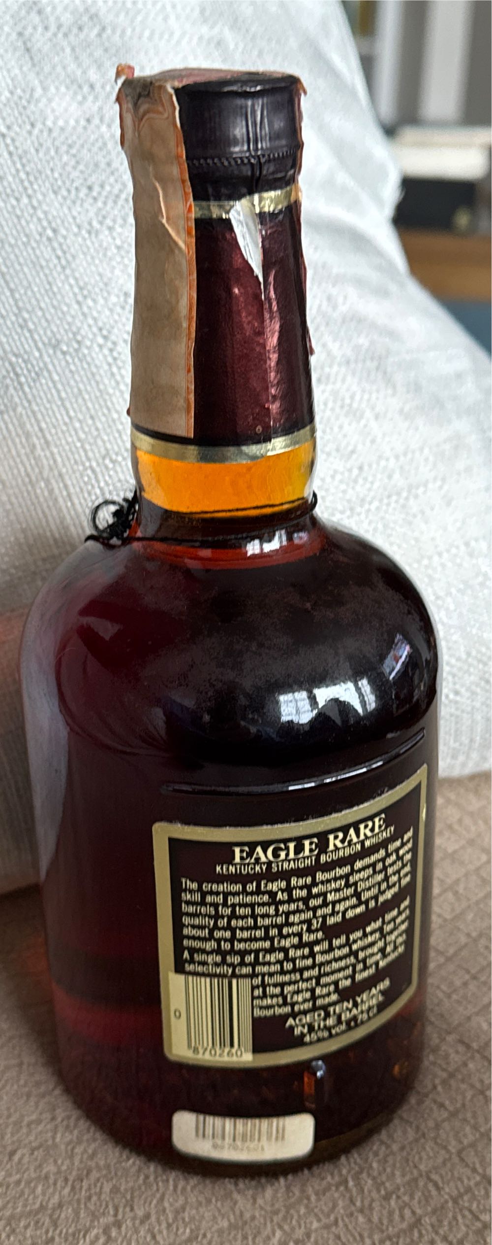 Eagle Rare 10 Year - Buffalo Trace Distillery (750 mL) alcohol collectible [Barcode 088004021344] - Main Image 2