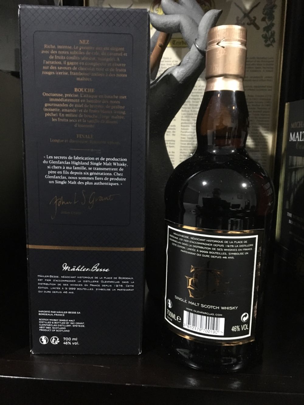 Glenfarclas Private Reserve 46th Anniversary And Whisky  (700 mL) alcohol collectible [Barcode 3612179700192] - Main Image 3