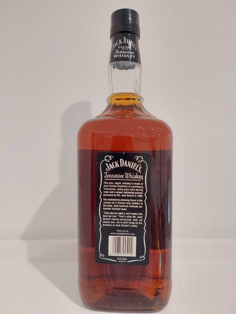 Black Label   (3000 mL) alcohol collectible - Main Image 2