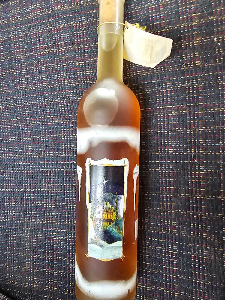 Moselland 2000 - Moselland (750 mL) alcohol collectible - Main Image 2