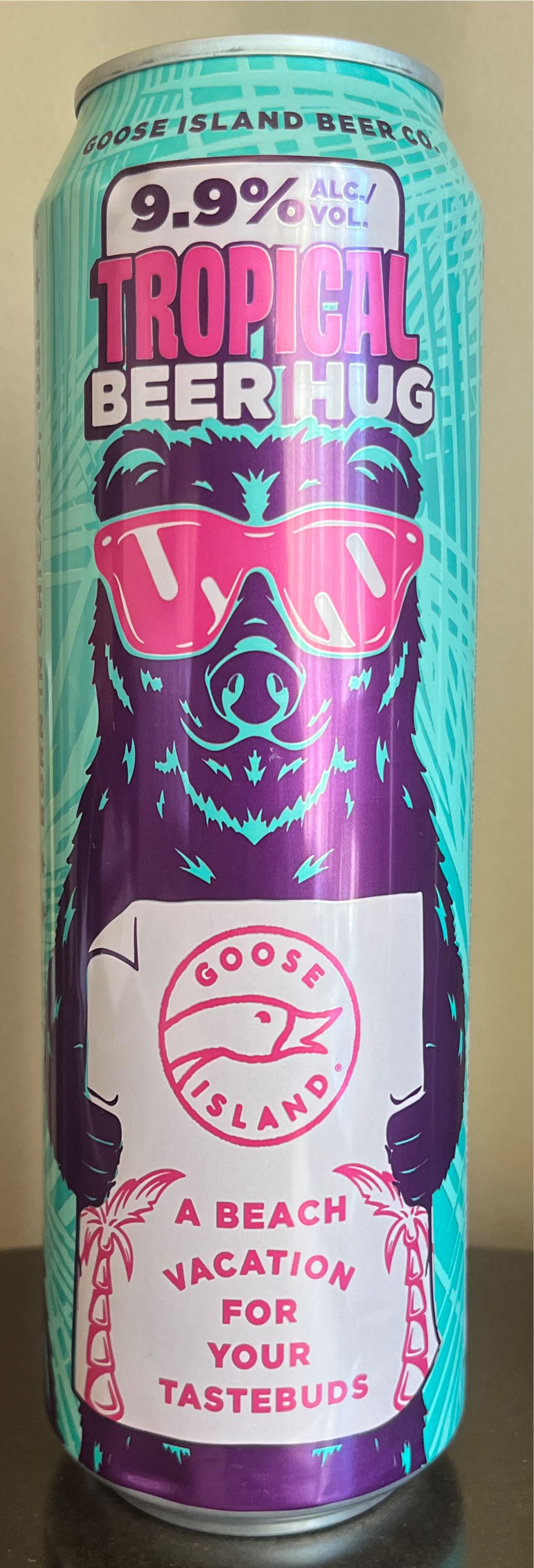 Goose Island Tropical Beer Hug - Goose Island Beer Co. (19.2 FL OZ) alcohol collectible [Barcode 736920211089] - Main Image 2