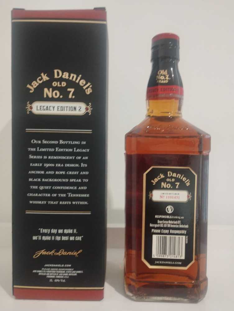 Legacy Edition 2  (1000 mL) alcohol collectible - Main Image 2