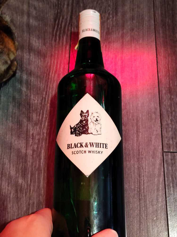 Vintage - Black & White Scotch Whiskey (Cat Not Included)  alcohol collectible - Main Image 2