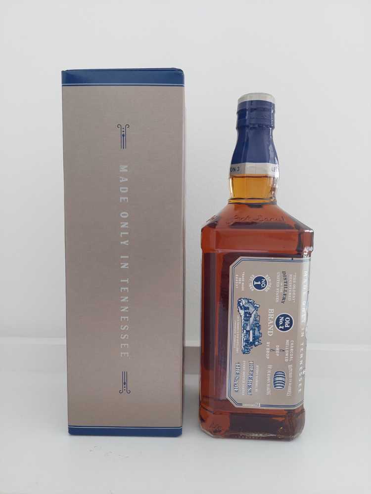 Legacy Edition No.3  (1000 mL) alcohol collectible - Main Image 4