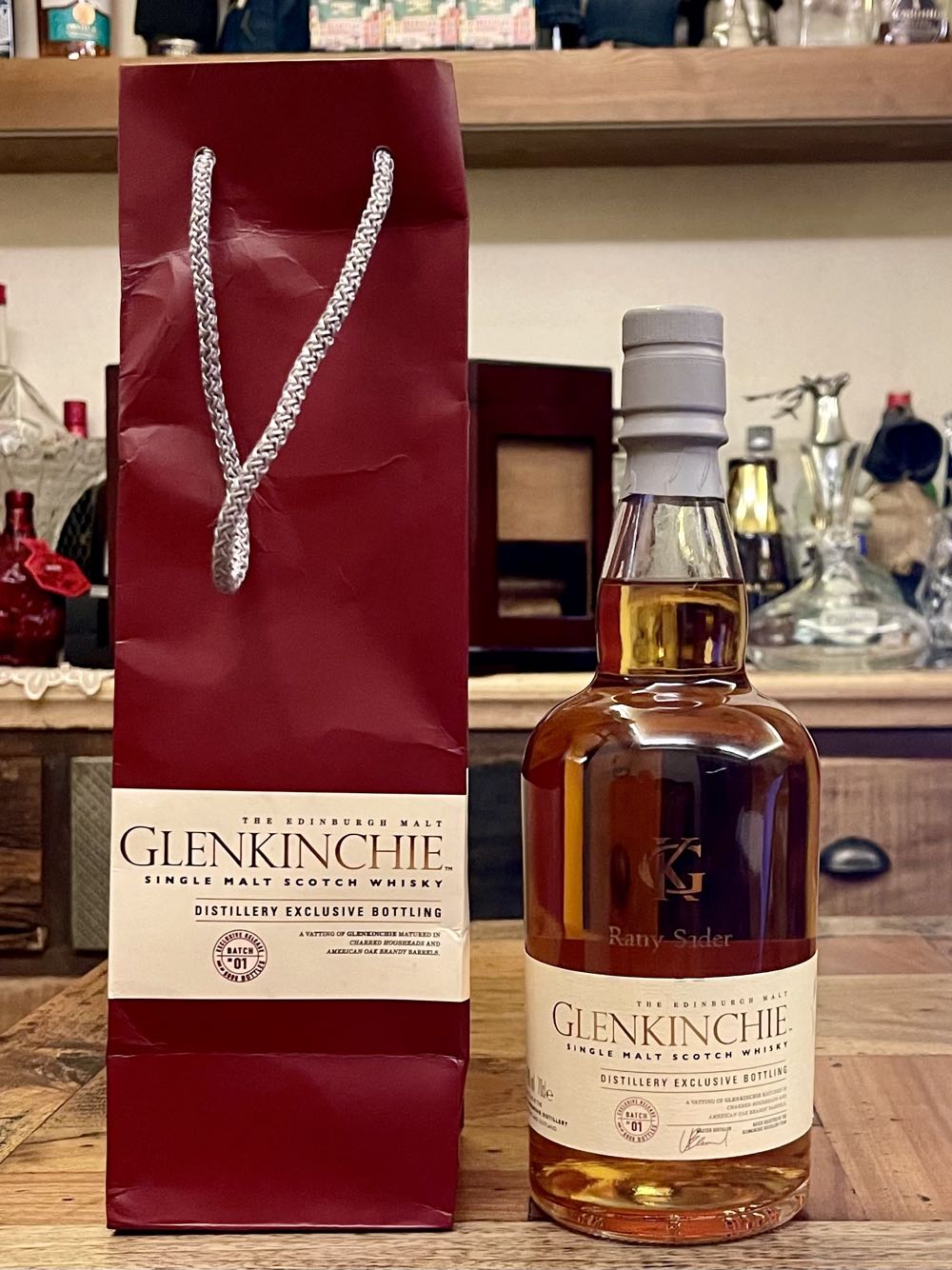 GLENKINCHIE Distillery Exclusive Bottling Single Malt Scotch Whisky - The Glenkinchie Distillery (700 mL) alcohol collectible [Barcode 5000281051314] - Main Image 3