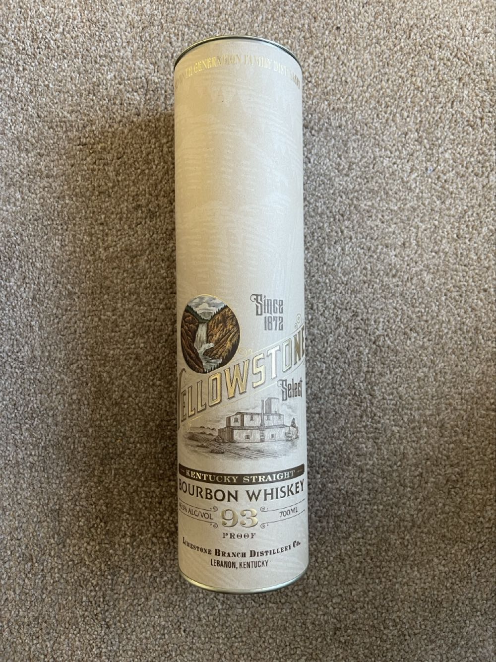 Yellowstone Bourbon Whiskey - Limestone Branch Distillery (700 mL) alcohol collectible [Barcode 088352132181] - Main Image 3