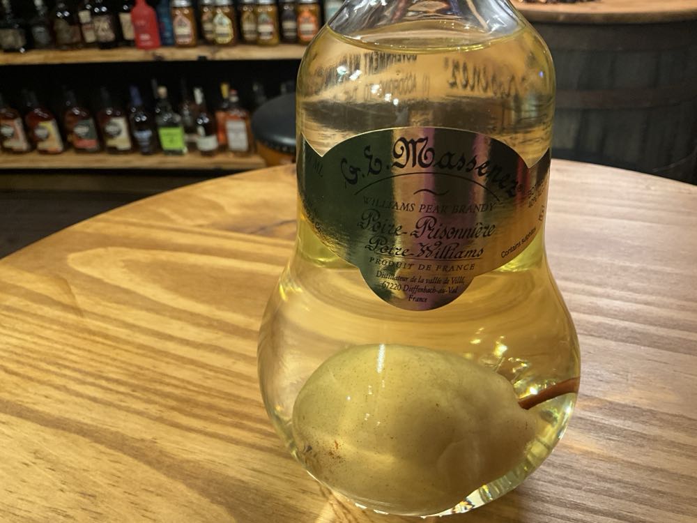 G.E. Massenez Poire Williams Pear Brandy - De La Valle De Villa (750 mL) alcohol collectible [Barcode 012086304514] - Main Image 2