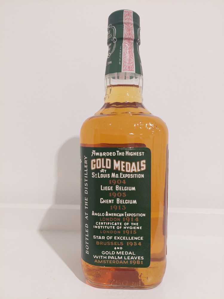 Green Label   (750 mL) alcohol collectible - Main Image 2