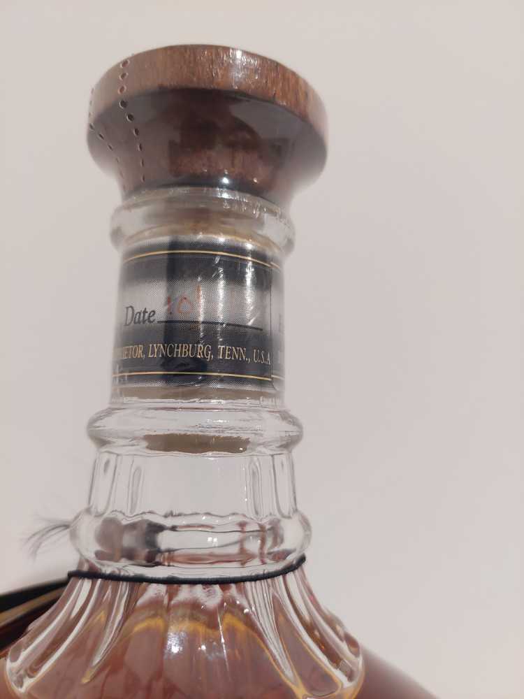 Single Barrel   (700 mL) alcohol collectible - Main Image 2