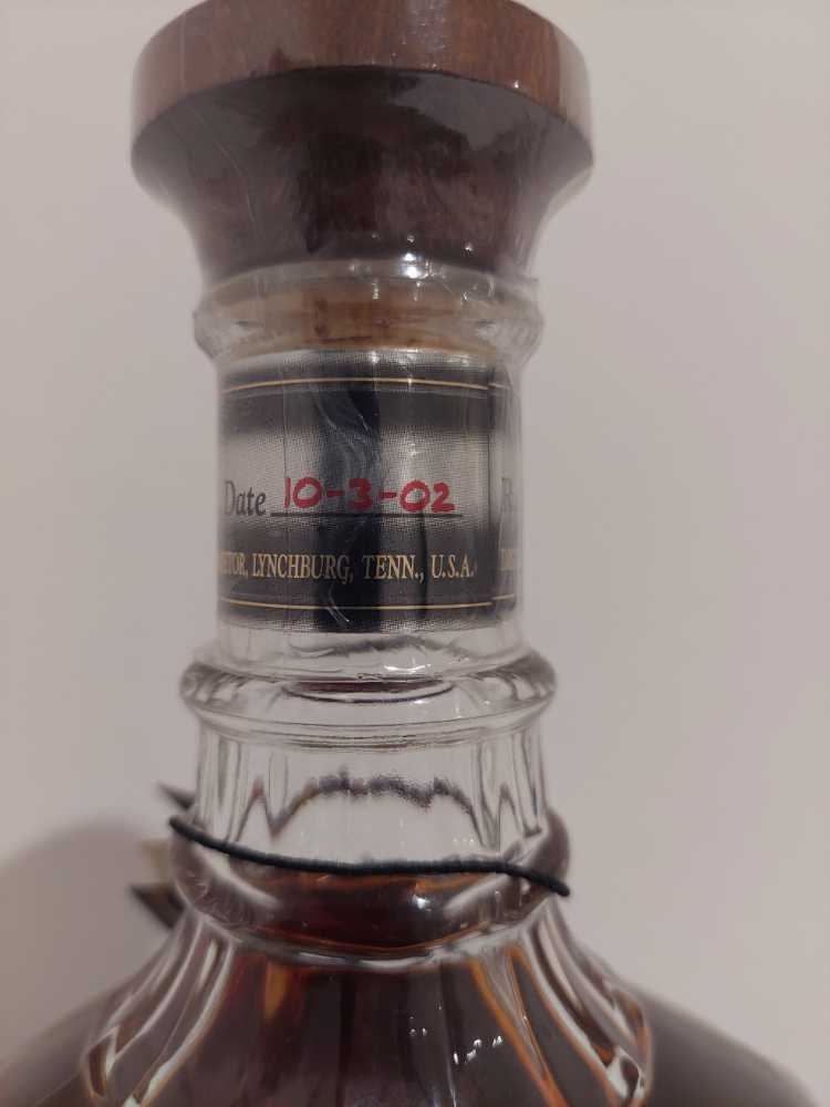 Single Barrel  (700 mL) alcohol collectible - Main Image 2