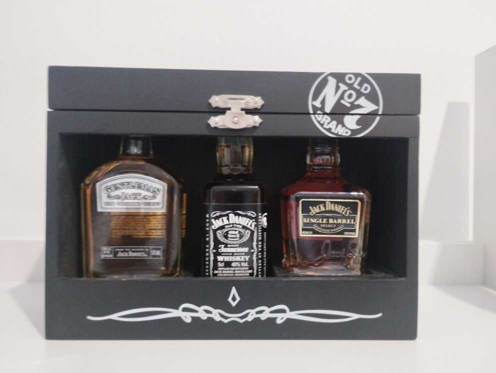 Goose Island Neon Beer Hug