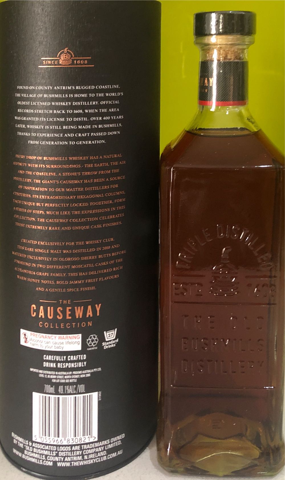 Bushmills Causeway Collection Double Moscatel Finished - Bushmills Distillery (700 mL) alcohol collectible [Barcode 5055966830821] - Main Image 2