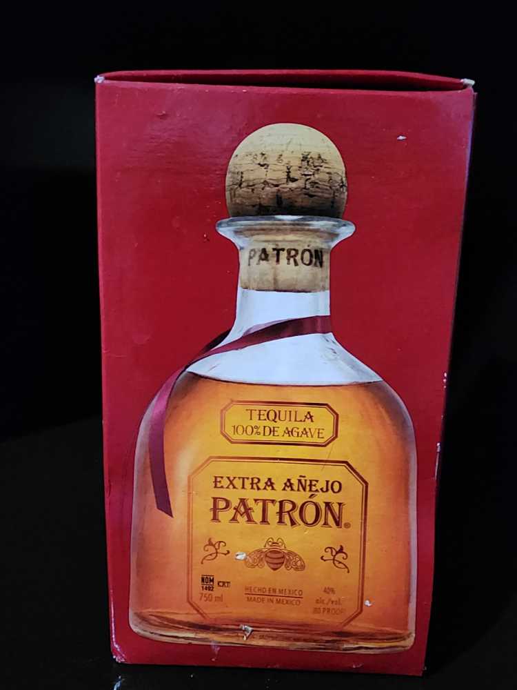 Patron Extra Anejo - Patron Spirits Mexico, S.A. De C.V. (750 mL) alcohol collectible [Barcode 721733003075] - Main Image 2