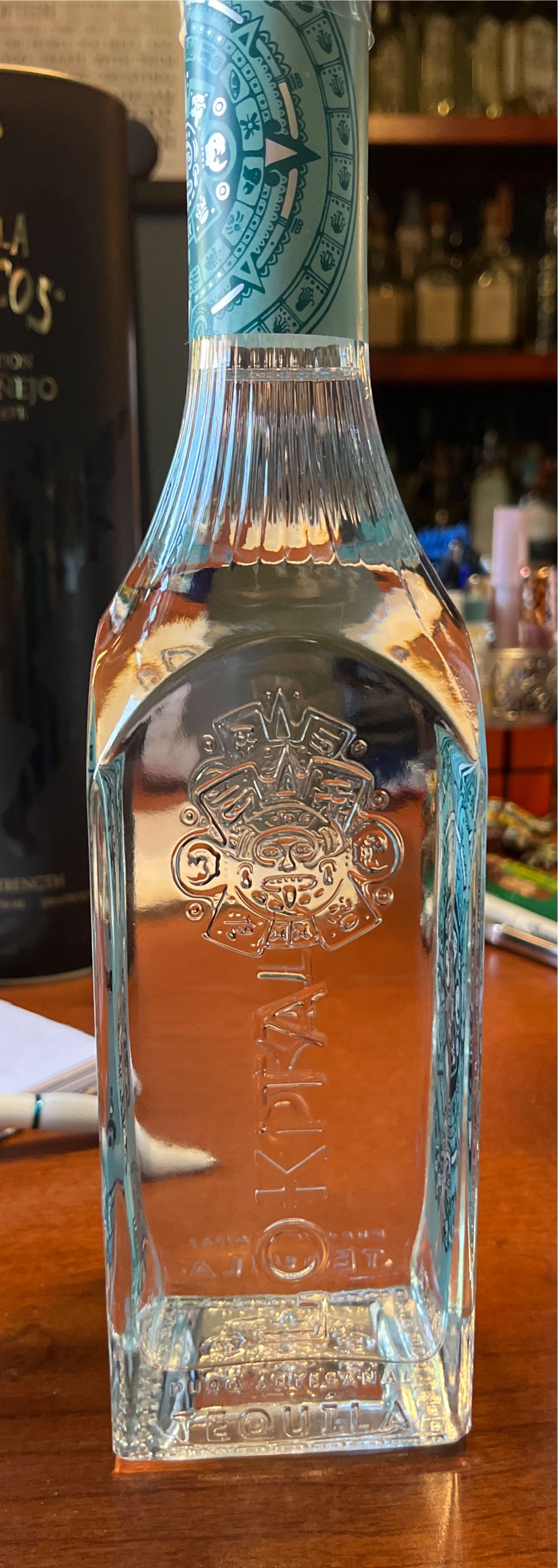 Tequila Lokita Tequila Blanco Tequila 40% Artesanal Puro Vol. 07l 100% 750ml Spirits - NOM 1504 (750 mL) alcohol collectible [Barcode 7503032528007] - Main Image 2