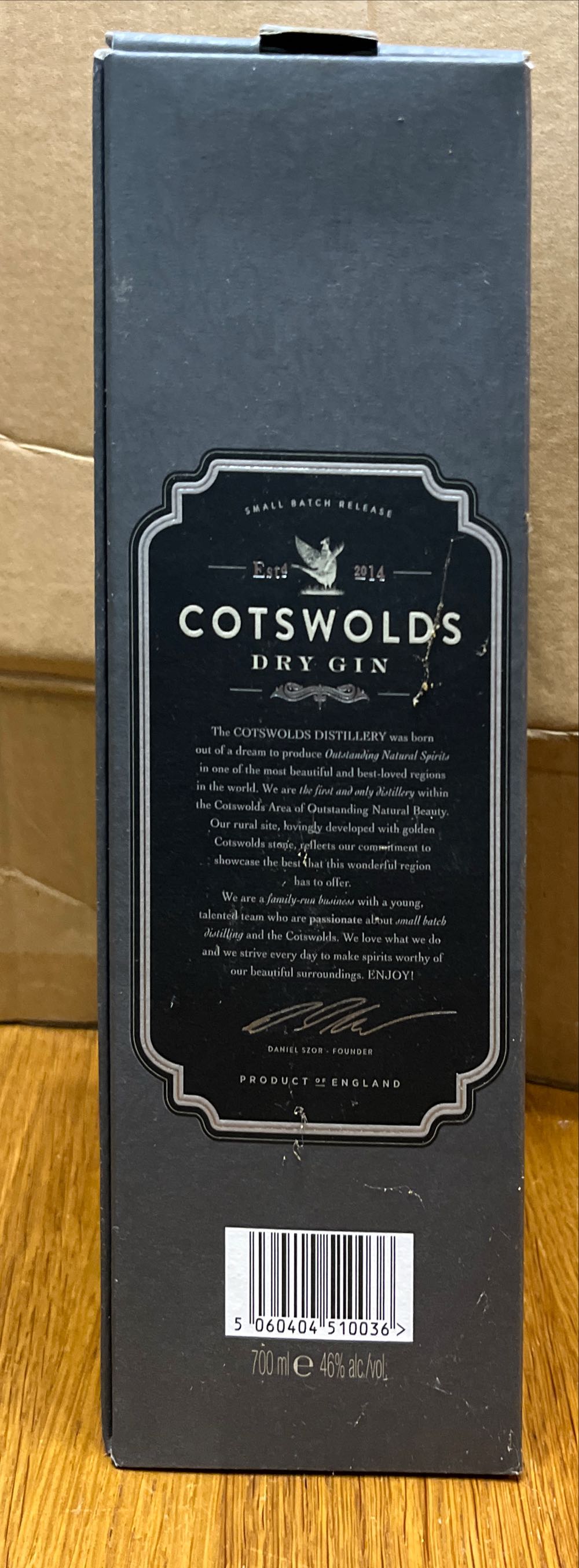 Cotswolds Gin Cotswolds Dry Gin 700ml 46% 70cl Distillery – - The Cotswold Distillery Company (1 L) alcohol collectible [Barcode 5060404510036] - Main Image 4