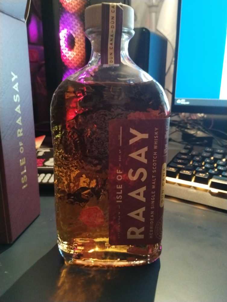 Isle Of Raasay Dùn Cana Sherry Quarter Cask Release Dun - Isle Of Raasay Distillery (700 mL) alcohol collectible [Barcode 5060221851701] - Main Image 3