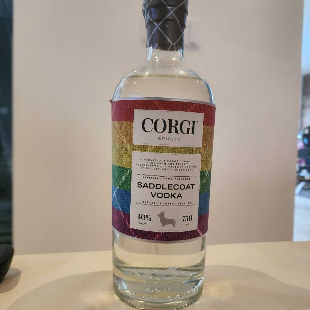 Corgi Spirits Saddlecoat  - Jersey Spirits (750 mL) alcohol collectible [Barcode 850479007129] - Main Image 2