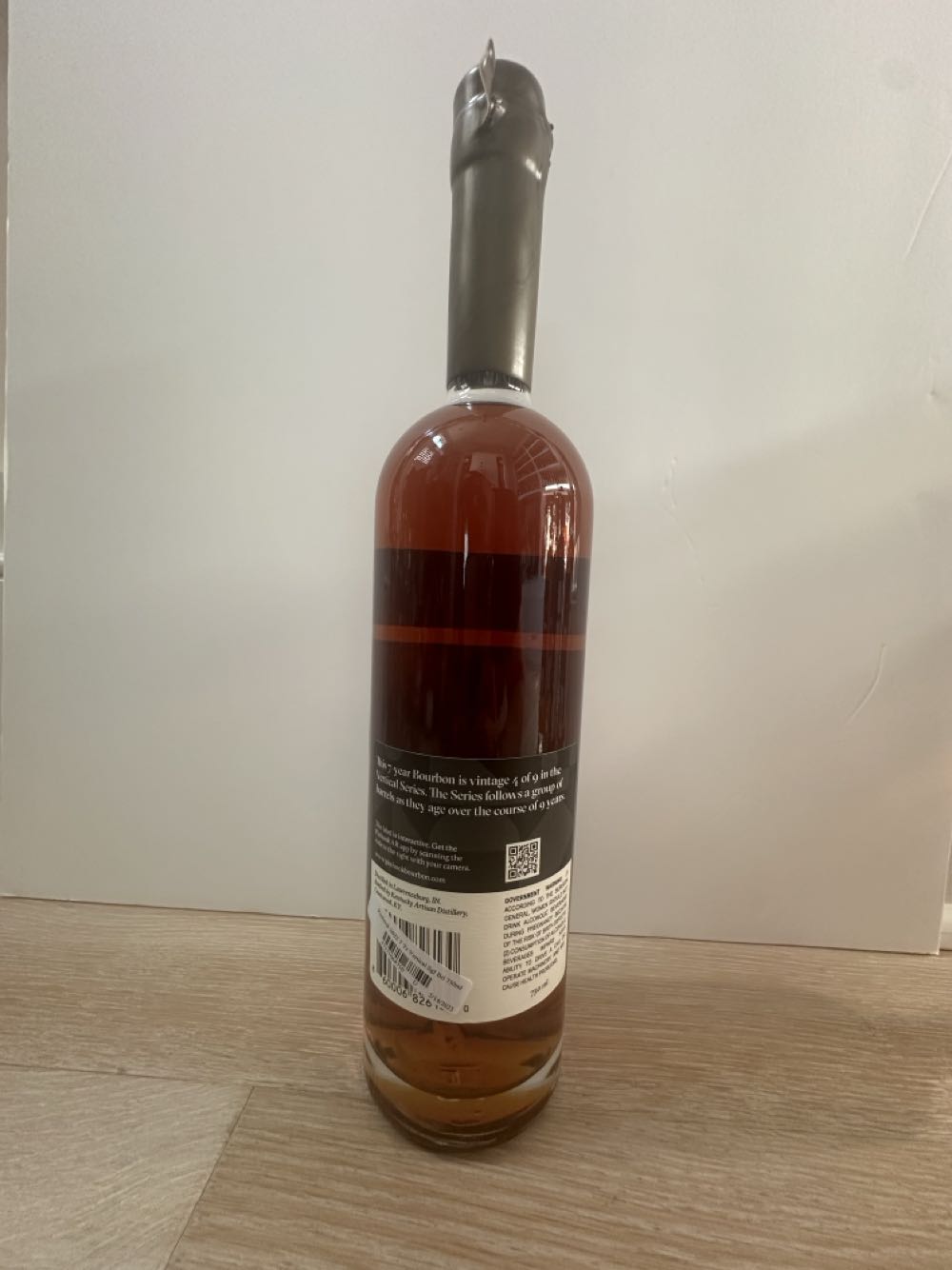 Pinhook Bourbon War - Pinhook bourbon (750 mL) alcohol collectible [Barcode 453510687504] - Main Image 2