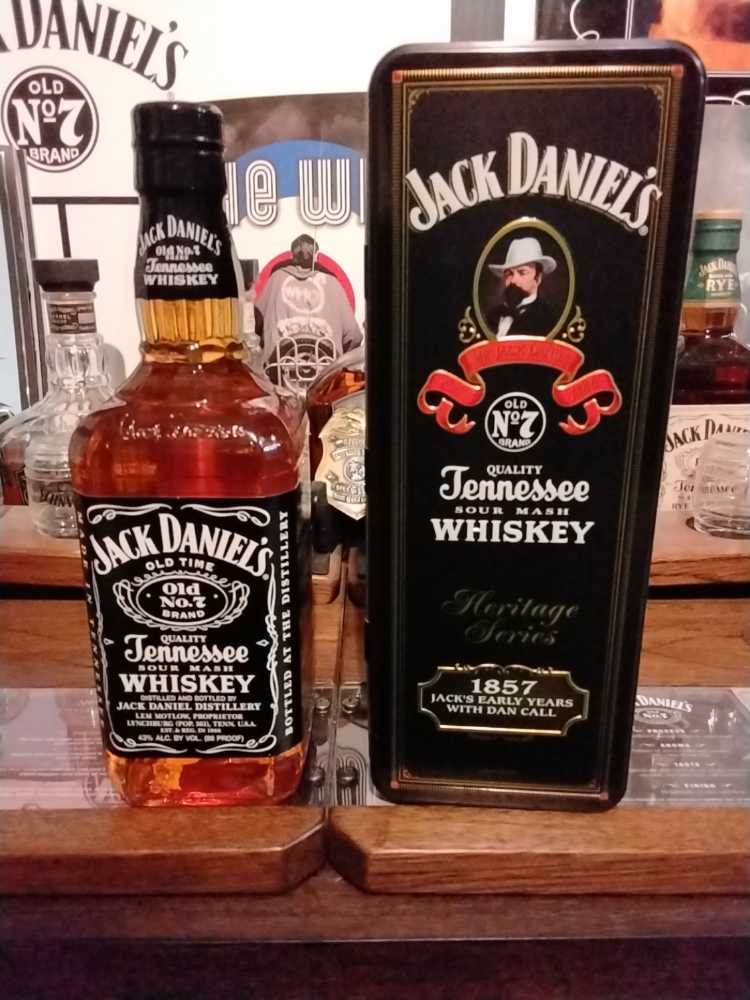 ISLE OF SKYE BLENDED SCOTCH WHISKY