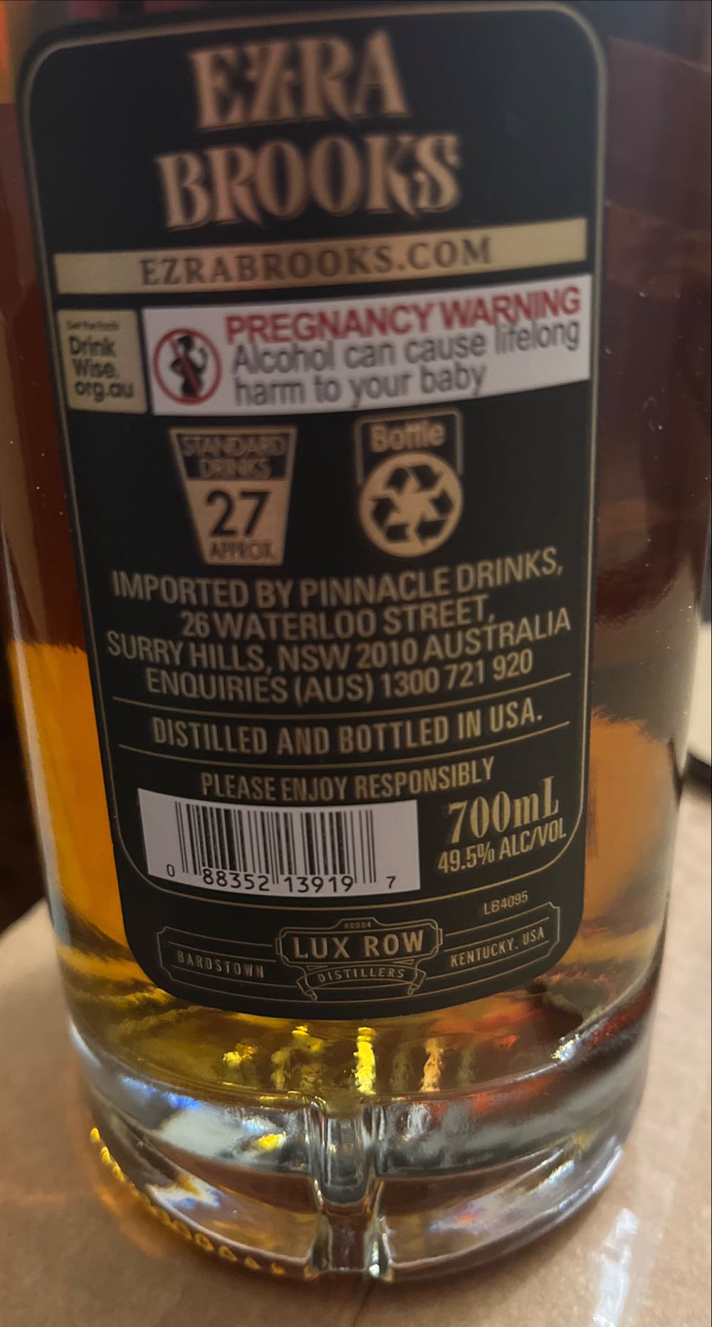 Ezra brooks  495% Kentucky Straight 07l  alcohol collectible [Barcode 088352139197] - Main Image 2