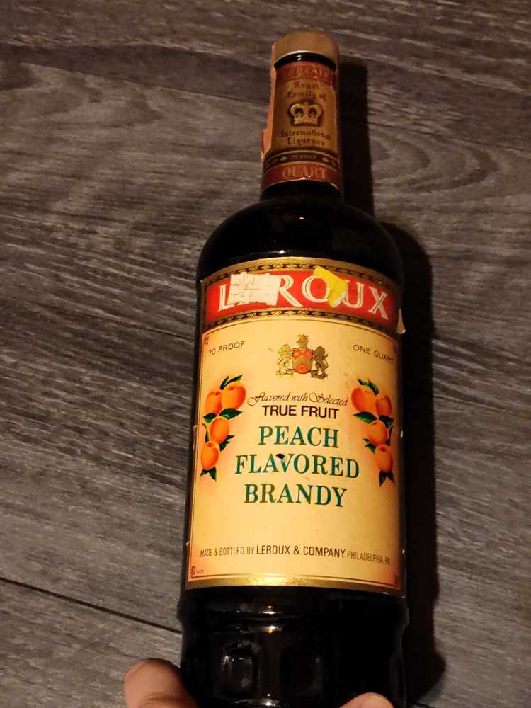 Vintage - Leroux Peach Flavored Brandy - Cat Not Included   alcohol collectible - Main Image 2