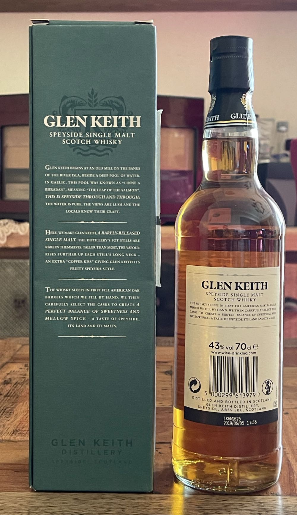 GLEN KEITH 25y Speyside Single Malt Scotch Whisky - The Glen Keith Distillery (700 mL) alcohol collectible [Barcode 5000299613979] - Main Image 2