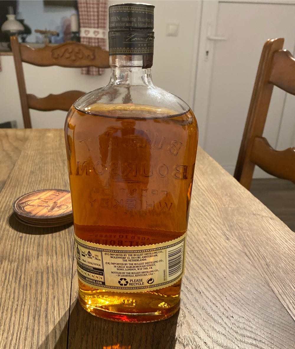 Whisky Bulleit Bourbon 10 Years Old Whiskey Year Frontier Yo 07l 456% 0.7l 10yo - The Bulleit Distilling Co. (700 mL) alcohol collectible [Barcode 5000281048406] - Main Image 3