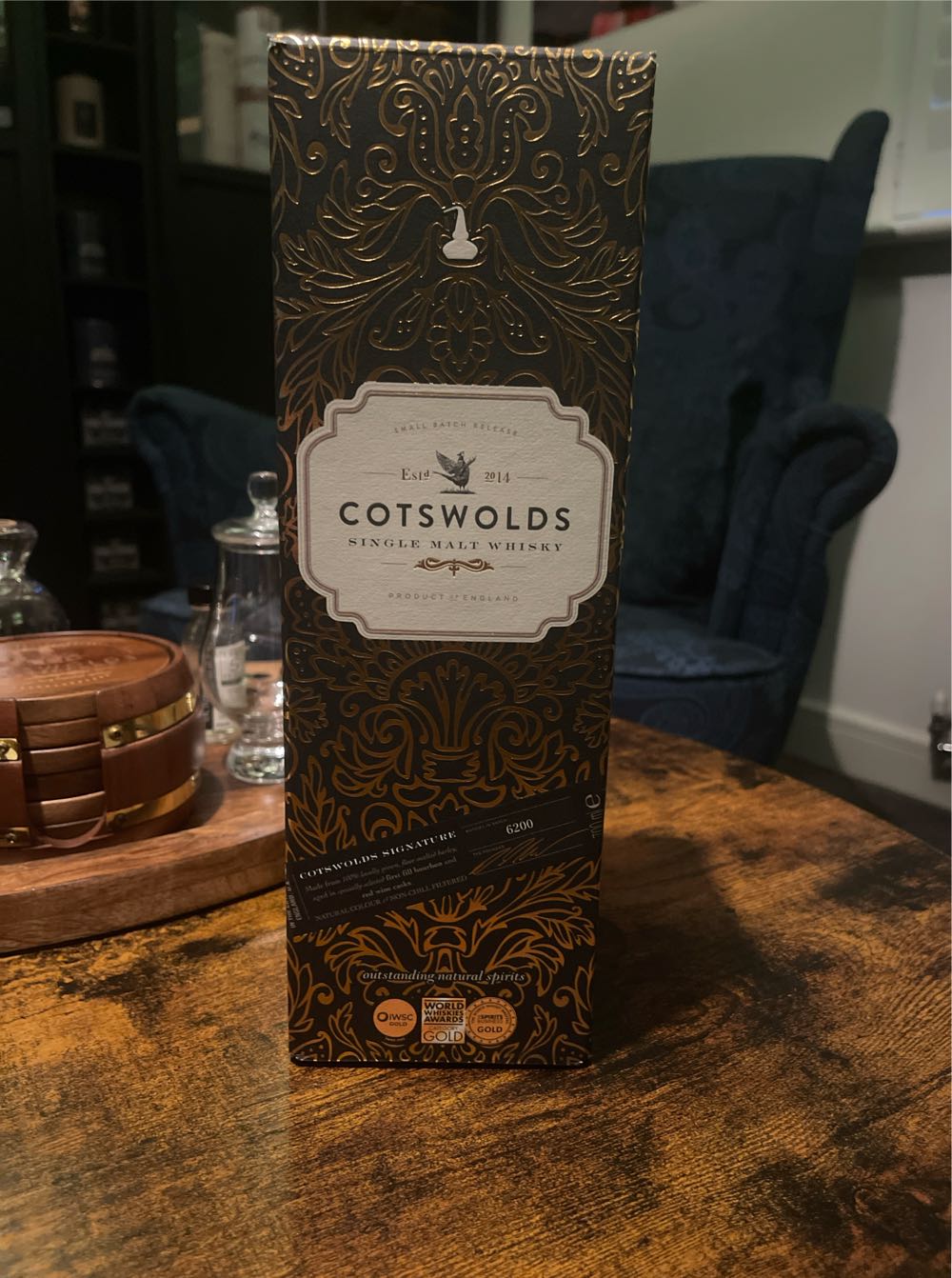 Cotswolds Signature - The Cotswolds Distillery (700 mL) alcohol collectible [Barcode 5060404510241] - Main Image 2