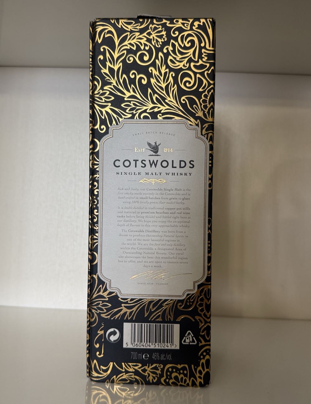 Cotswolds Signature - The Cotswolds Distillery (700 mL) alcohol collectible [Barcode 5060404510241] - Main Image 3