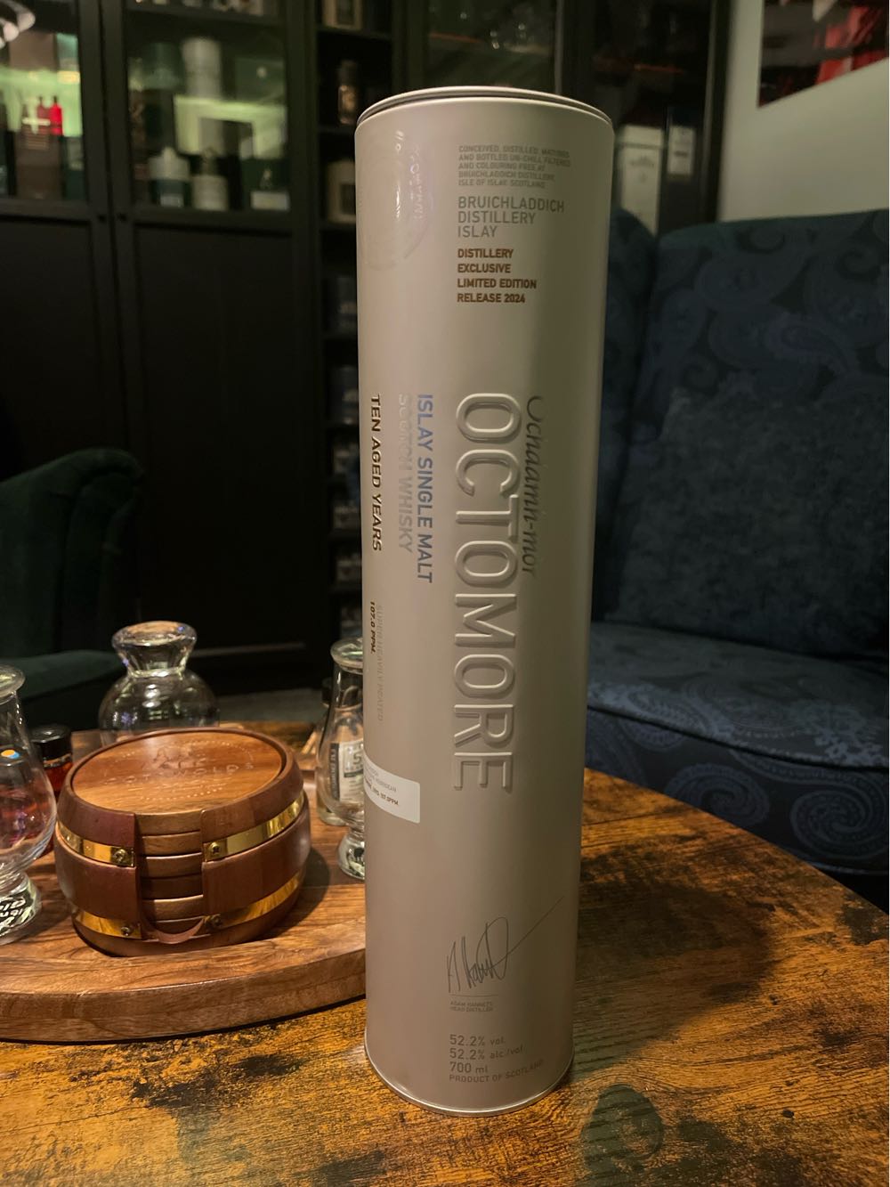 Octomore Series 15 - 10 Year Old - The Bruichladdich Distillery (700 mL) alcohol collectible [Barcode 5055807418737] - Main Image 2