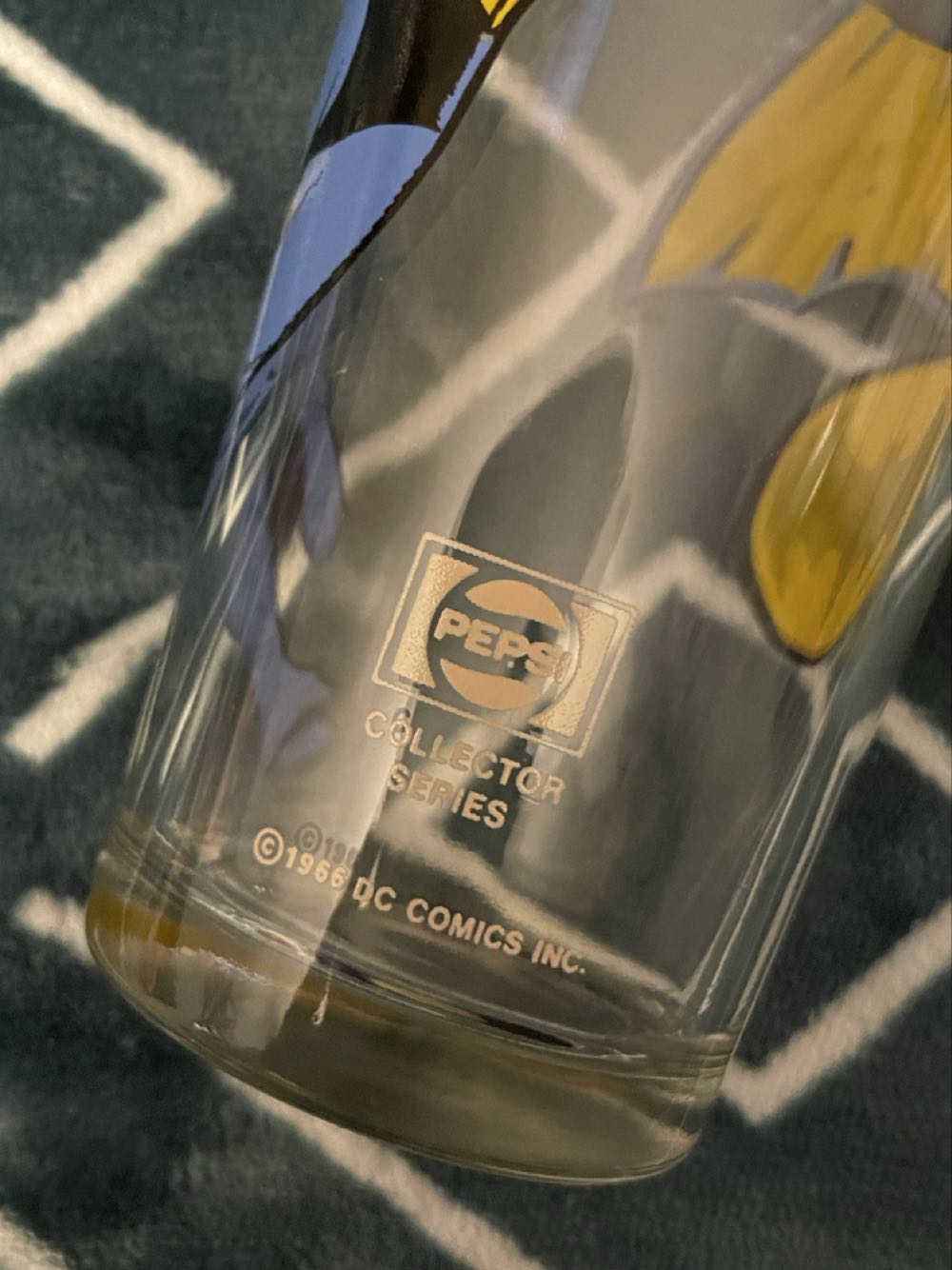 Batman Glass - Pepsi (N/A) alcohol collectible [Barcode 085391200024] - Main Image 3