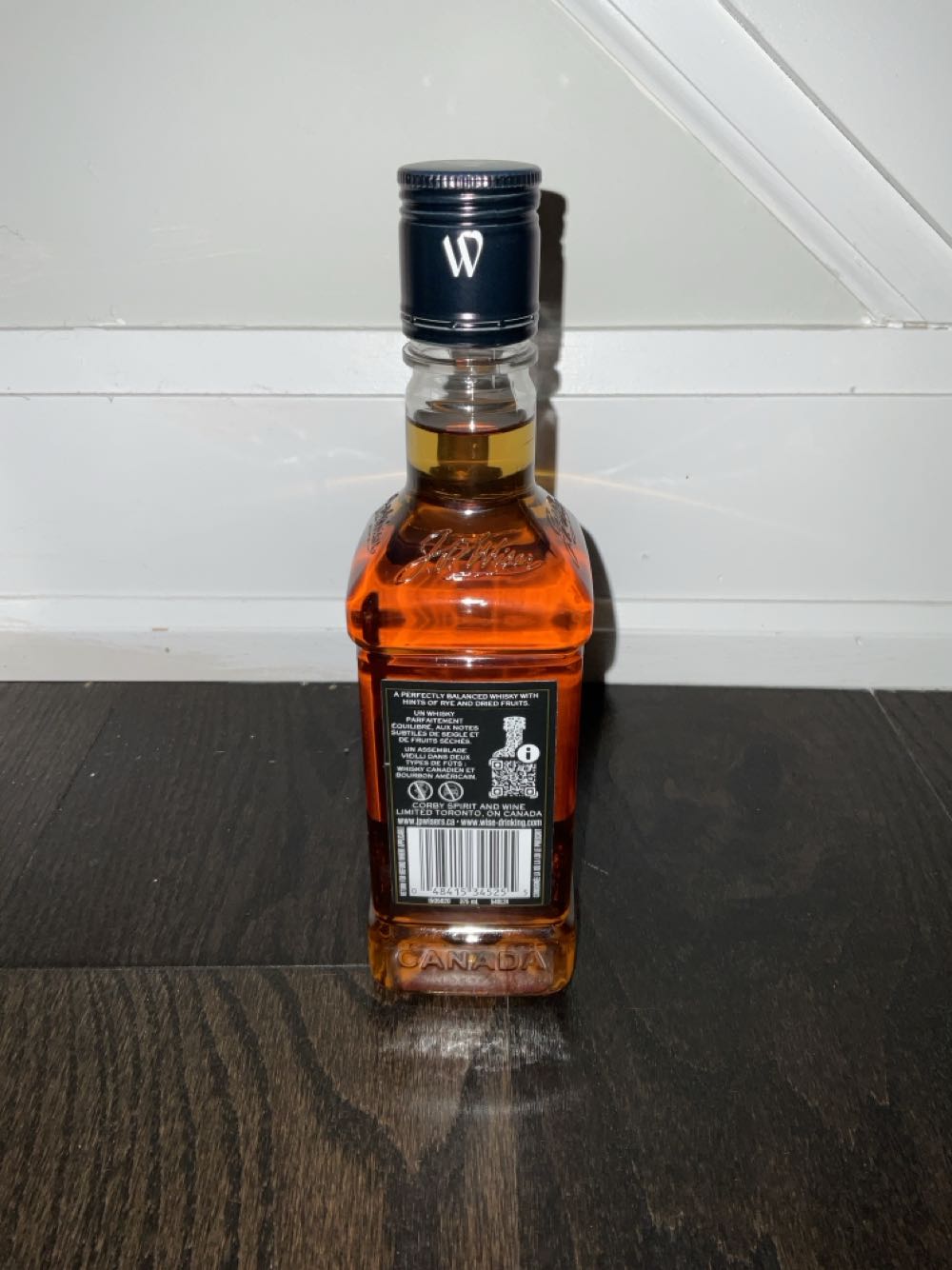 Canadian Whisky, J.p. Wiser’s Deluxe Double Barrel  alcohol collectible [Barcode 048415345255] - Main Image 2