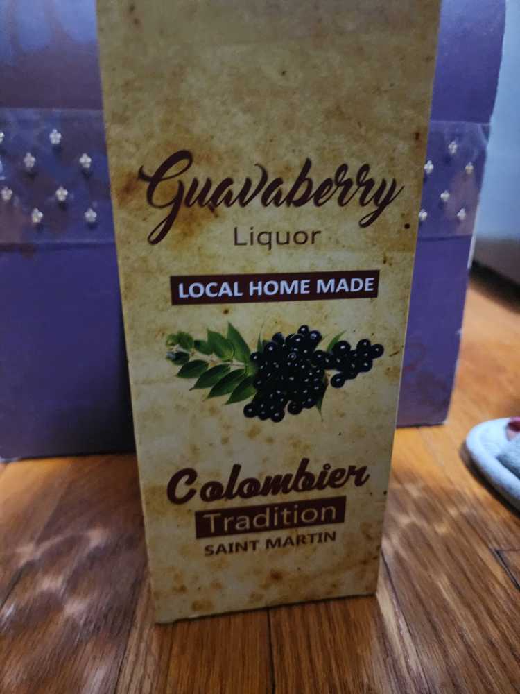 Guavaberry Liquor Limited Edition  (750 mL) alcohol collectible [Barcode 9780201379662] - Main Image 2