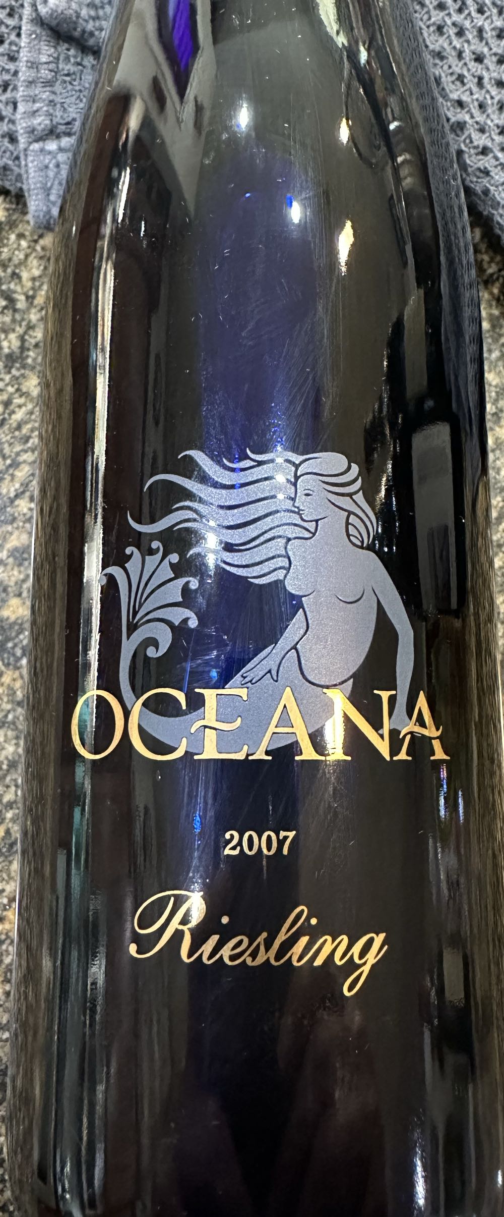 Oceana - Oceana Estates (750 mL) alcohol collectible - Main Image 3