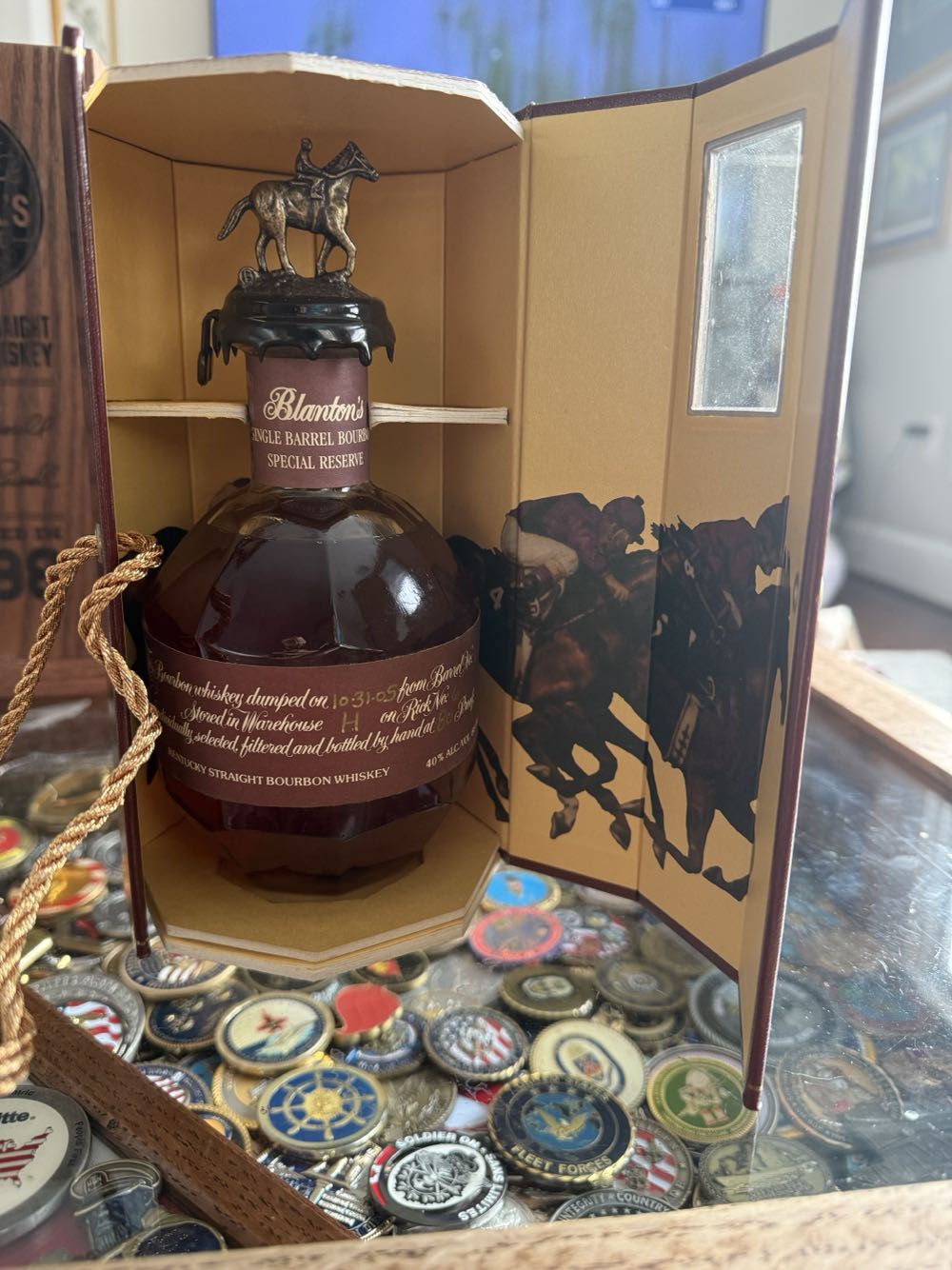 Blanton’s Korean Special Release - 2006 - Buffalo Trace - Blantons (500 mL) alcohol collectible - Main Image 3