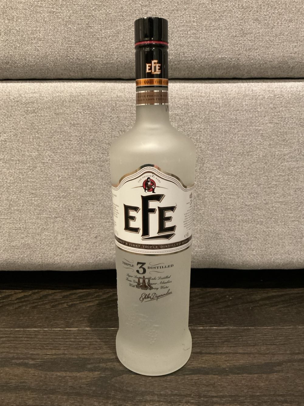 Slyrs Single Malt Whisky Classic With 0.7l 43% Vol. Set On Pack 43 % Mit Glas Bavarian Glass